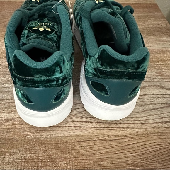 Adidas Yung 1 Velvet Pack Sneakers - Picture 10 of 14